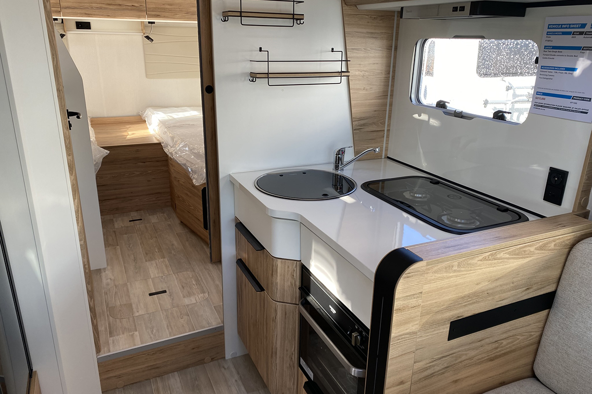 Pilote Expression P740FGJ