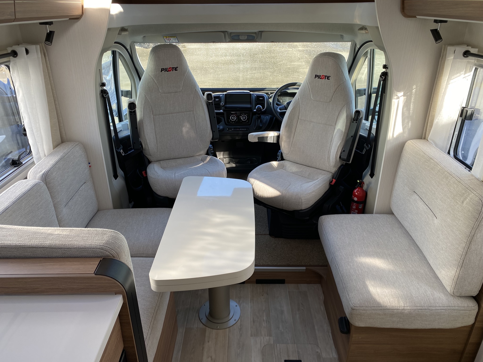 Pilote Expression P740FC