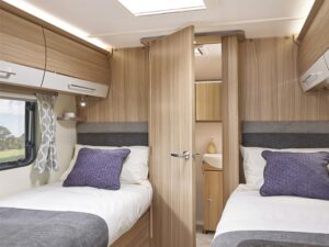 Bailey Phoenix+ 642 twin beds