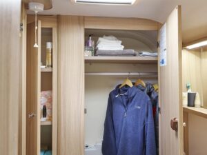 Bailey Phoenix+ 642 clothing cupboard