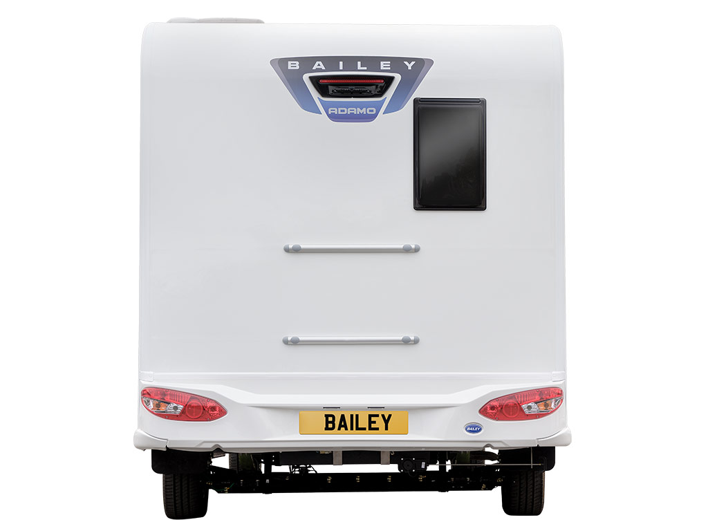 Bailey Adamo 60-4