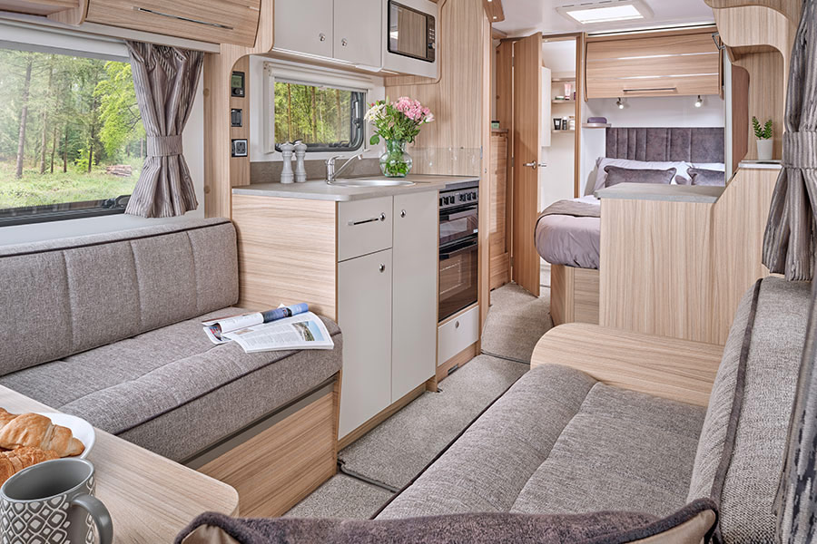 Bailey Phoenix GT75 440